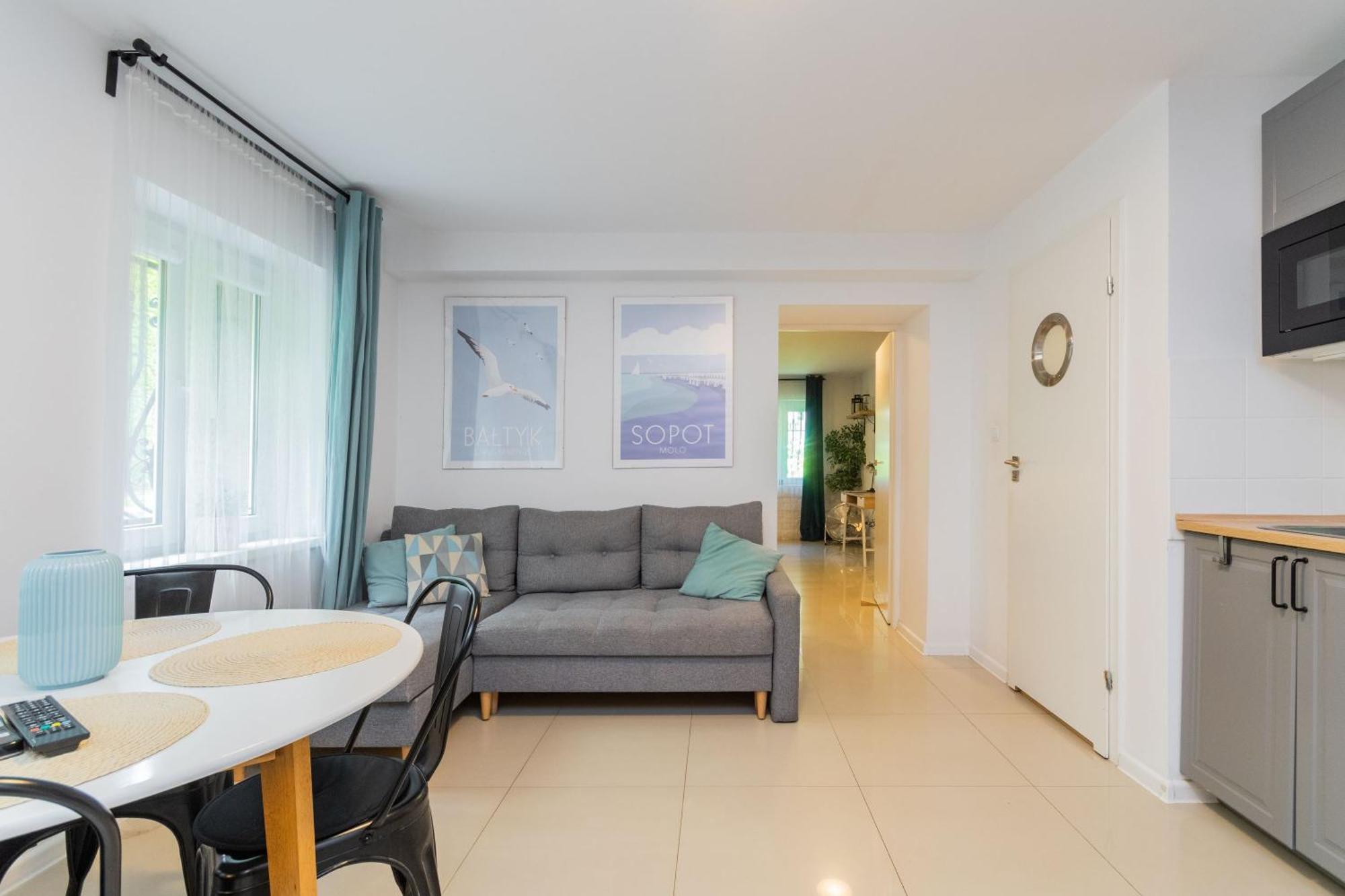 Apartament w Sopocie w przyziemiu · basement · Sopot Zewnętrze zdjęcie