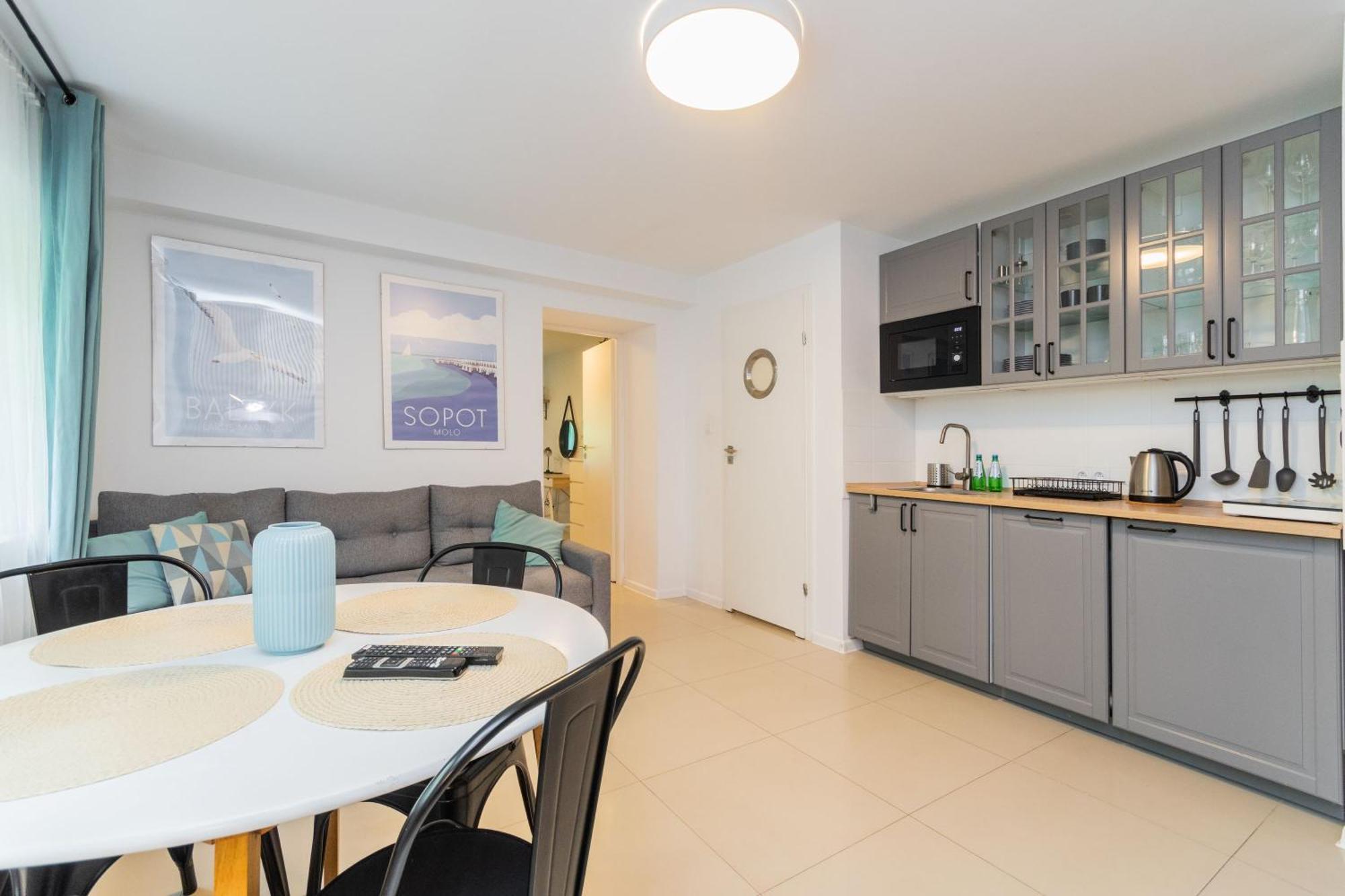 Apartament w Sopocie w przyziemiu · basement · Sopot Zewnętrze zdjęcie