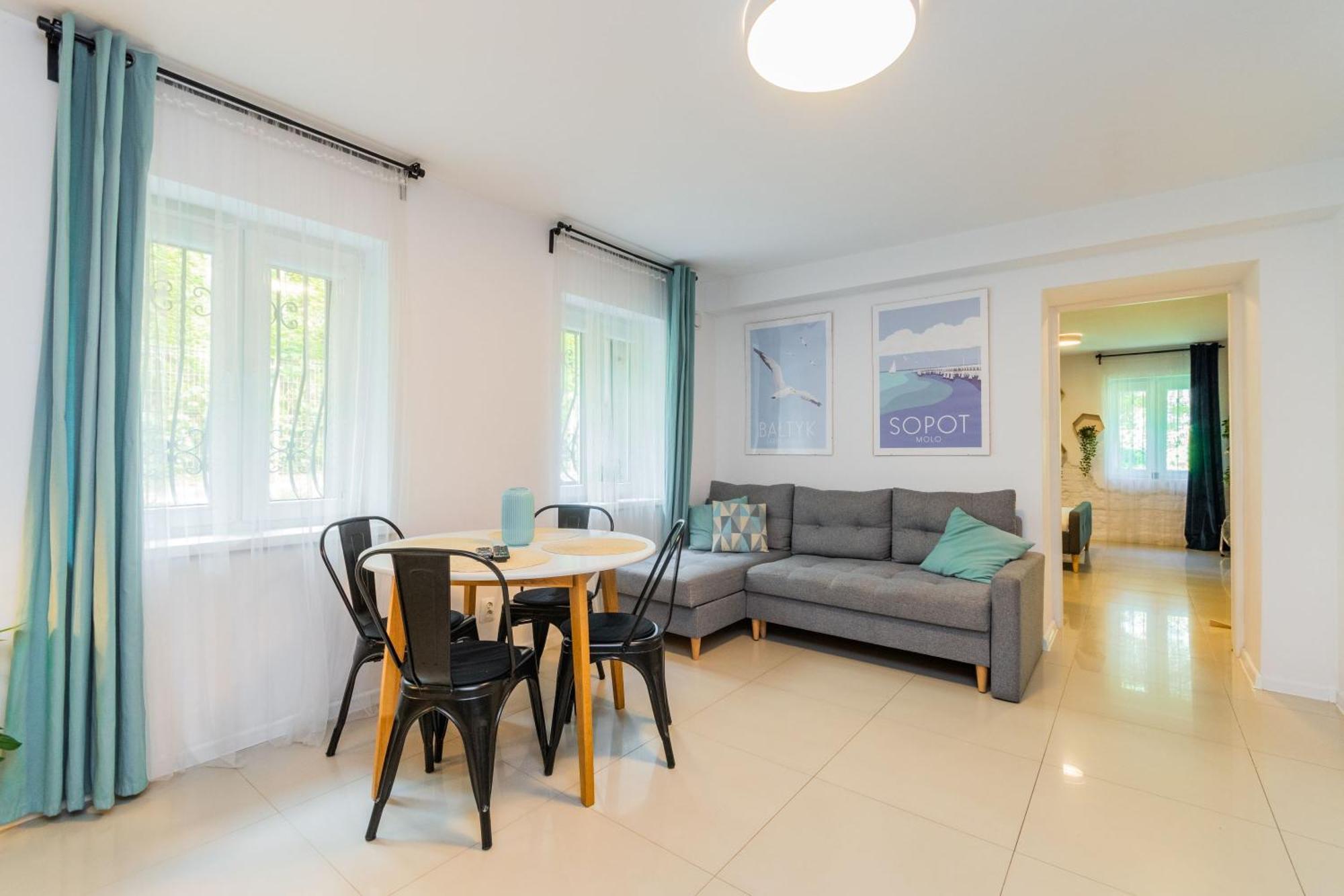 Apartament w Sopocie w przyziemiu · basement · Sopot Zewnętrze zdjęcie